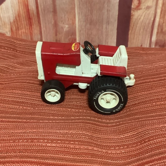 Tonka Other - Tonka Red and White Toy Tractor vintage 80’s